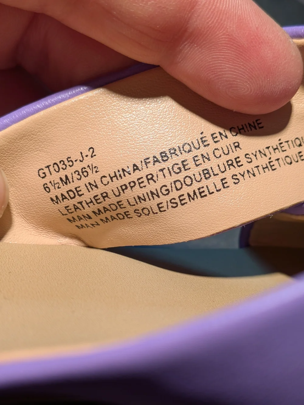 Saks Fifth Avenue New In Box Women’s Lilac Leather Slide Sandal Size 6.5
